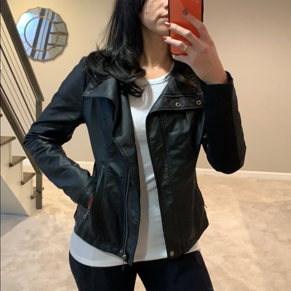 RD STYLE Fitted Faux Leather & Knit Jacket